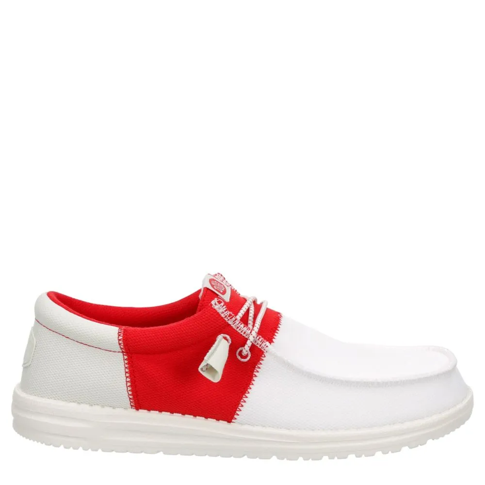 HEYDUDE  MENS WALLY TRI-VARSITY SLIP ON SNEAKER