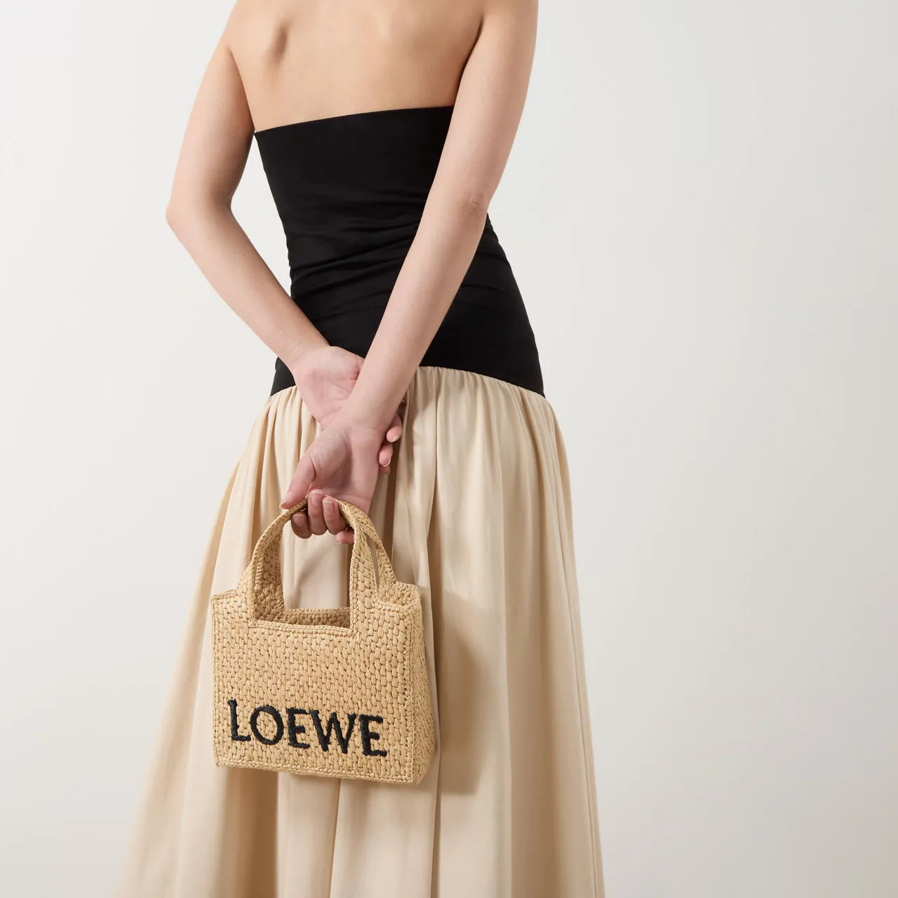 LOEWE PAULAS IBIZA 2024 Font Logo Mini Tote Bag - Natural