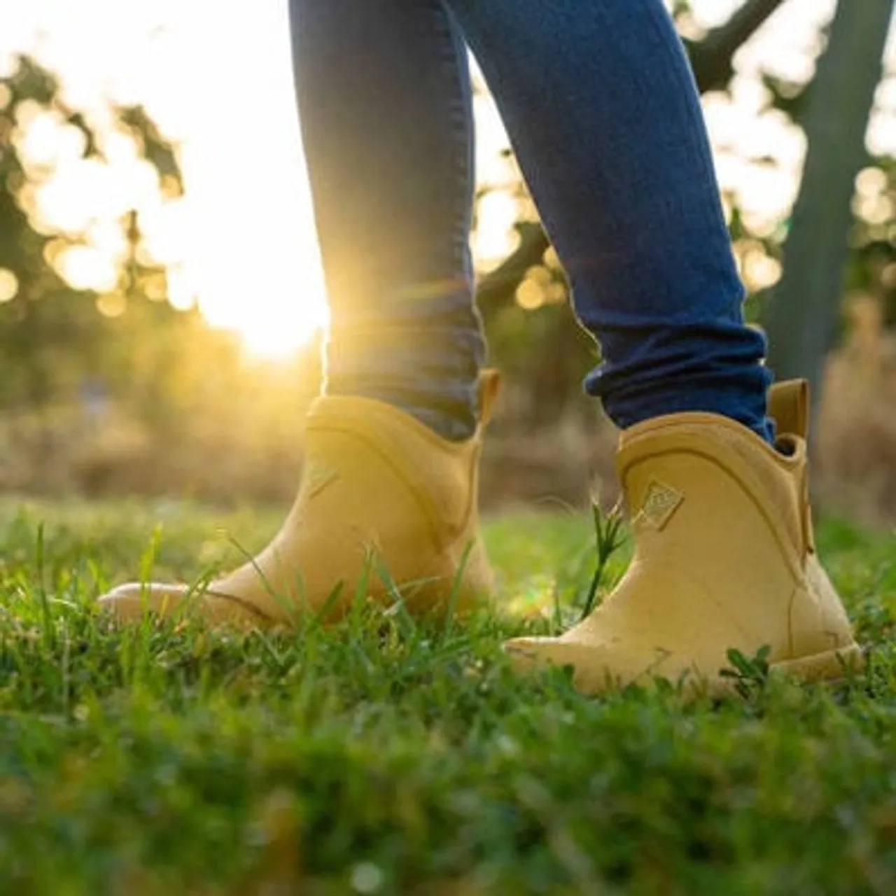 Muck Boots Womens Originals Ankle Insulated Waterproof Boots in Yellow