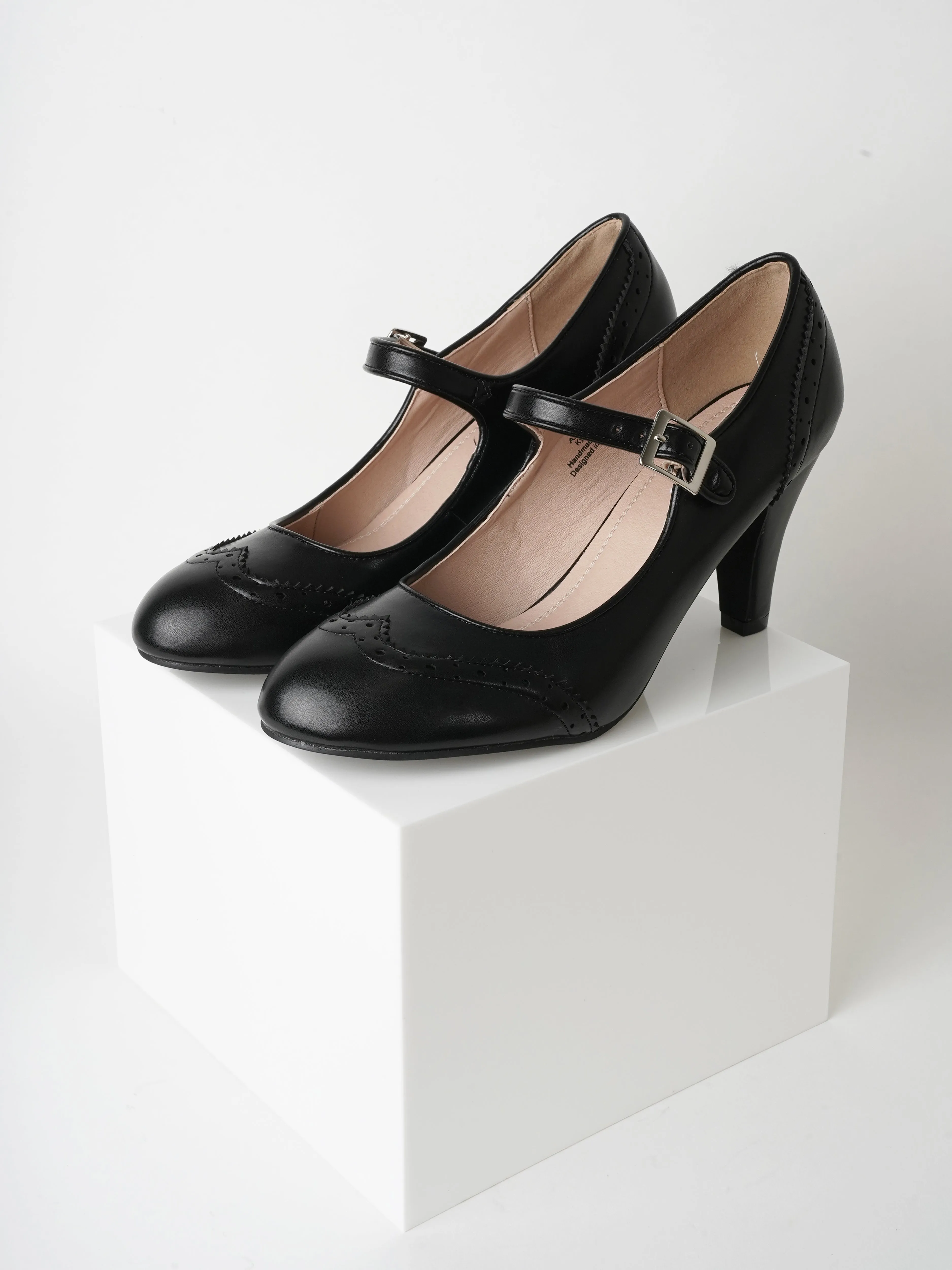 Round Toe Oxford Heel