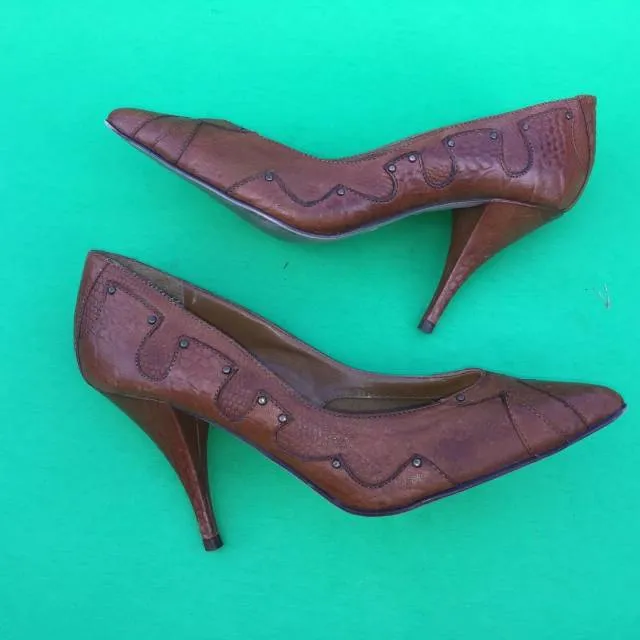 RUSH HOUR EXPRESS women's  brown leather pumps heels sho...