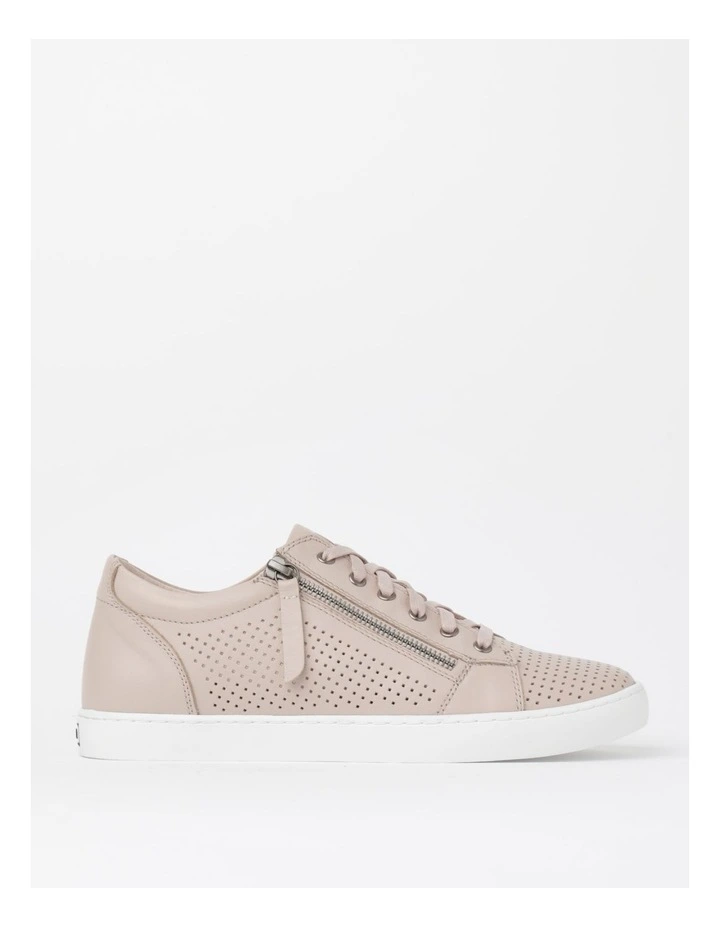 Ziggy Leather Sneaker in Putty